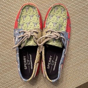 Girls Sperry vineyard vines size 13
